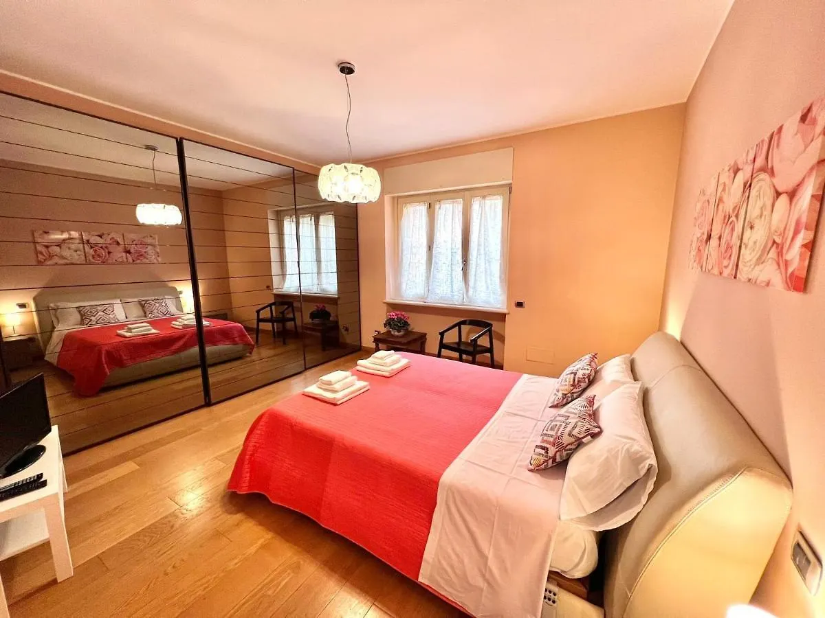 Hotel Bergamoinhouse 0*, Bergame Italie